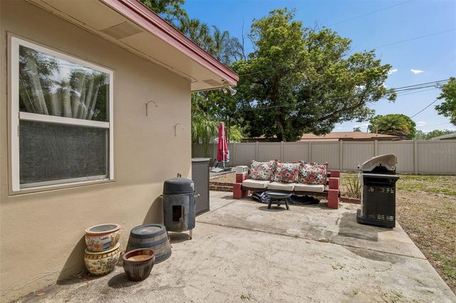 1409 NELSON AVENUE, Clearwater, FL 33755