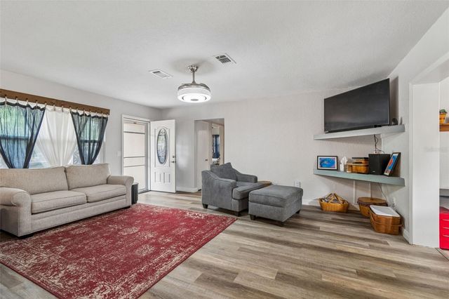 1409 NELSON AVENUE, Clearwater, FL 33755