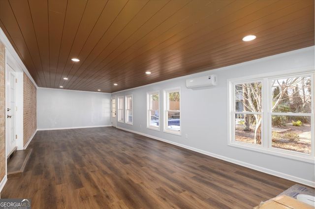 4094 Barr Circle, Tucker, GA 30084