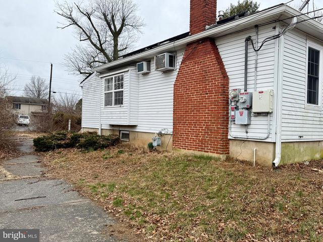 127 HIGHLAND AVE, Pennsville, NJ 08070