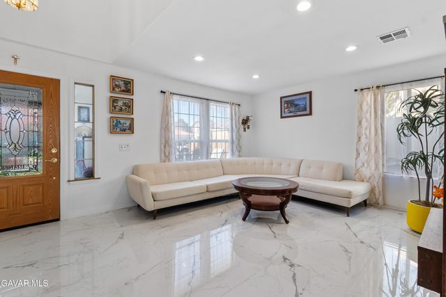 1631 Roseglen Place, Palmdale, CA 93550