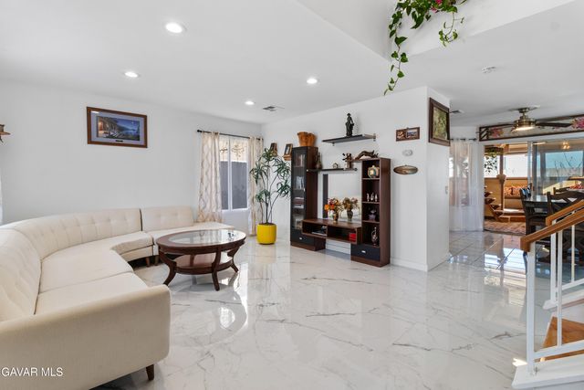 1631 Roseglen Place, Palmdale, CA 93550