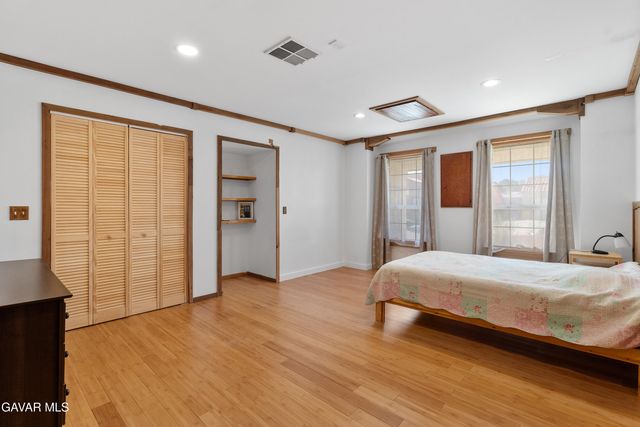 1631 Roseglen Place, Palmdale, CA 93550