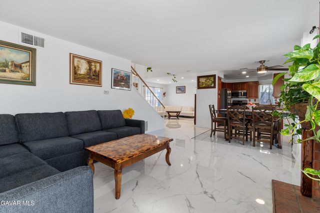 1631 Roseglen Place, Palmdale, CA 93550