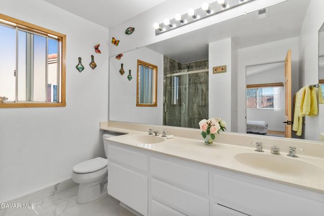 1631 Roseglen Place, Palmdale, CA 93550