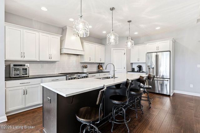 5801 Brentwood Dr, Crestwood, KY 40014