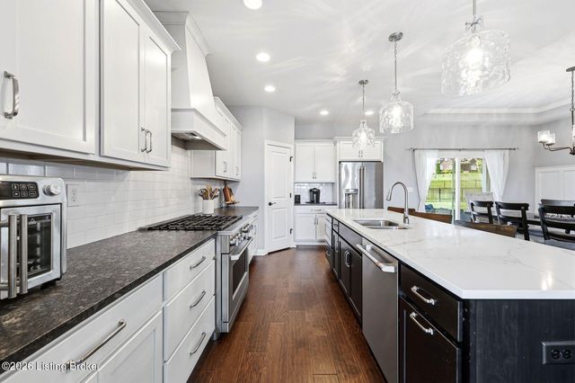 5801 Brentwood Dr, Crestwood, KY 40014