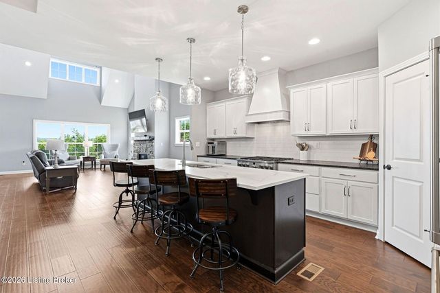 5801 Brentwood Dr, Crestwood, KY 40014