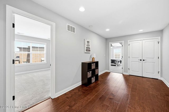5801 Brentwood Dr, Crestwood, KY 40014