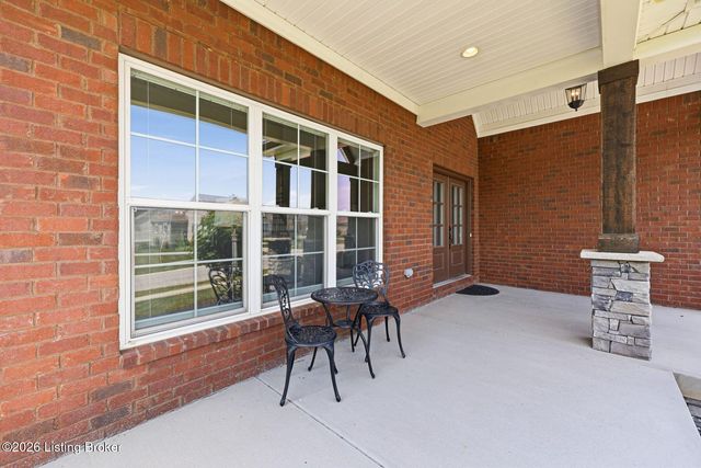5801 Brentwood Dr, Crestwood, KY 40014