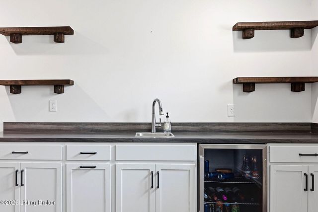 5801 Brentwood Dr, Crestwood, KY 40014
