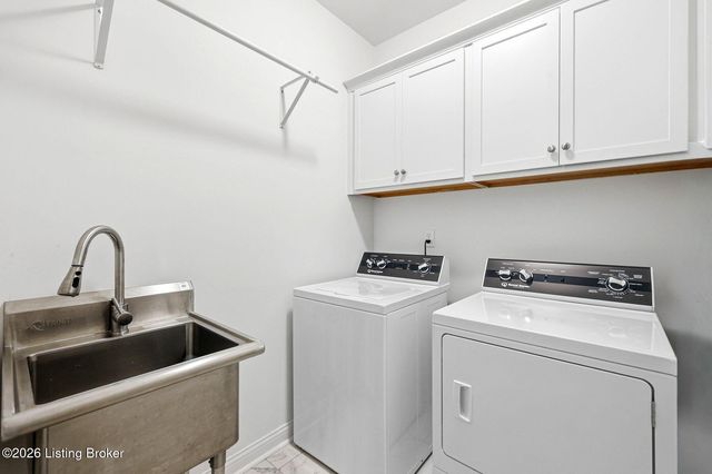 5801 Brentwood Dr, Crestwood, KY 40014