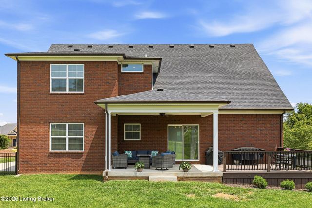 5801 Brentwood Dr, Crestwood, KY 40014