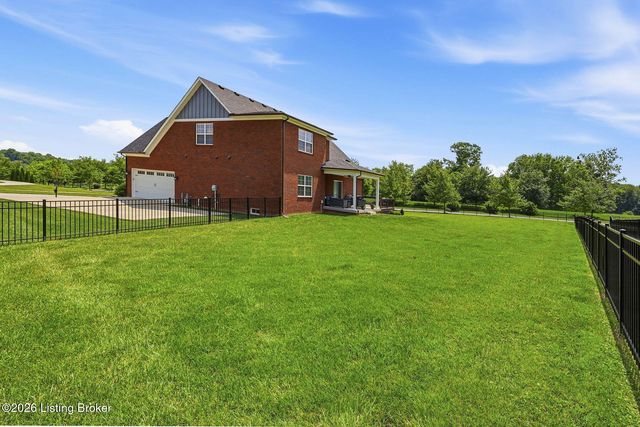 5801 Brentwood Dr, Crestwood, KY 40014