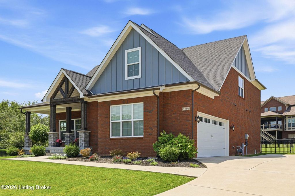 5801 Brentwood Dr, Crestwood, KY 40014
