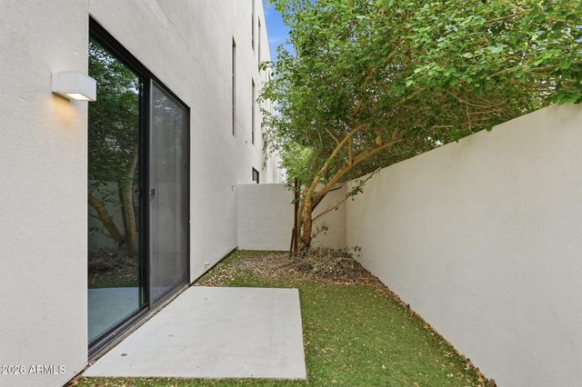 1401 N GRANITE REEF Road 1019, Scottsdale, AZ 85257