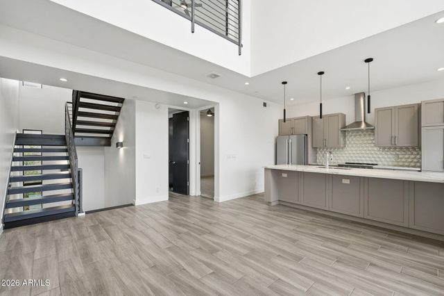 1401 N GRANITE REEF Road 1019, Scottsdale, AZ 85257