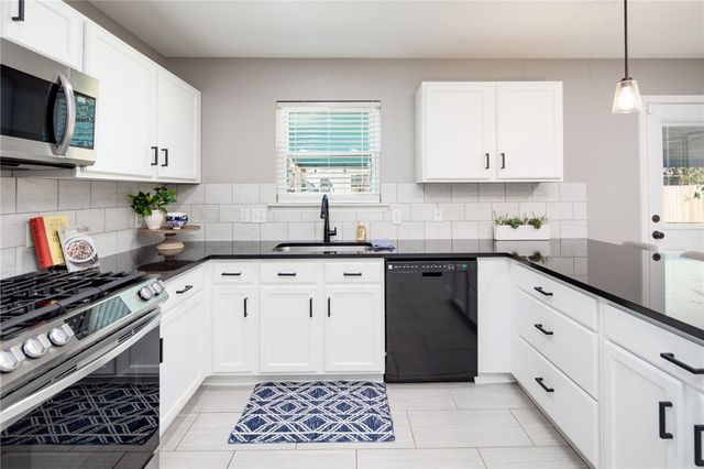 4325 Spring Garden Drive, College Station, TX 77845