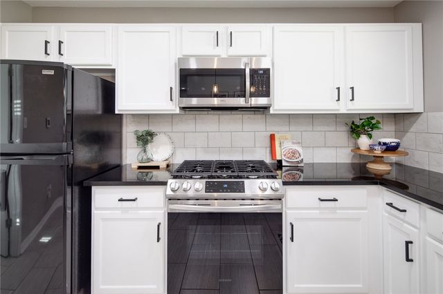 4325 Spring Garden Drive, College Station, TX 77845