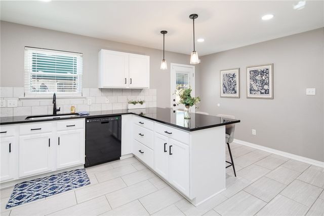 4325 Spring Garden Drive, College Station, TX 77845