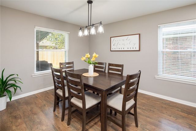 4325 Spring Garden Drive, College Station, TX 77845