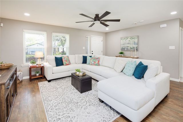 4325 Spring Garden Drive, College Station, TX 77845