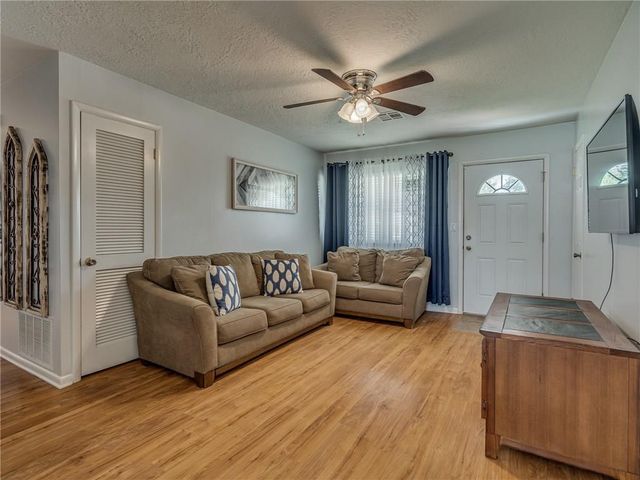 819 E Mosier Street, Norman, OK 73071
