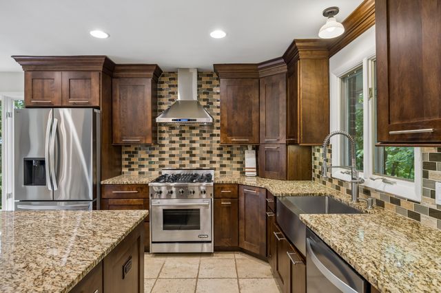 1214 Brentwood Ln, Brentwood, TN 37027