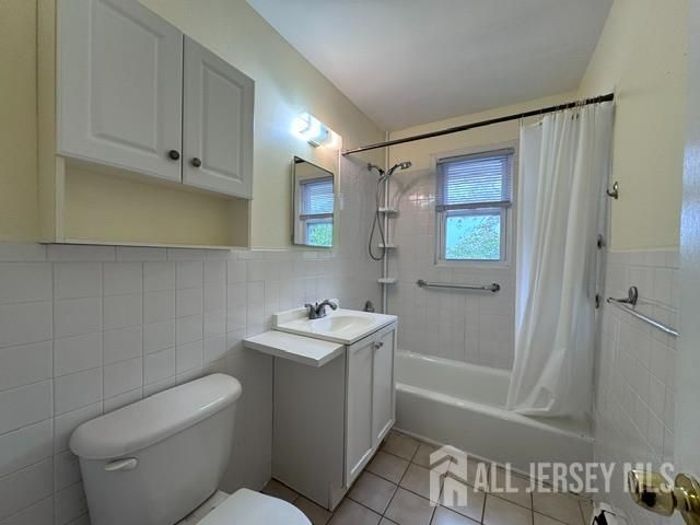760 Mary Street B, Perth Amboy, NJ 08861