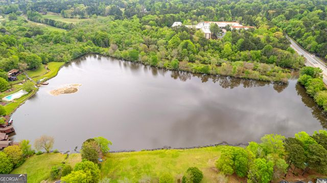 801 Ridgelake Drive, Peachtree City, GA 30269