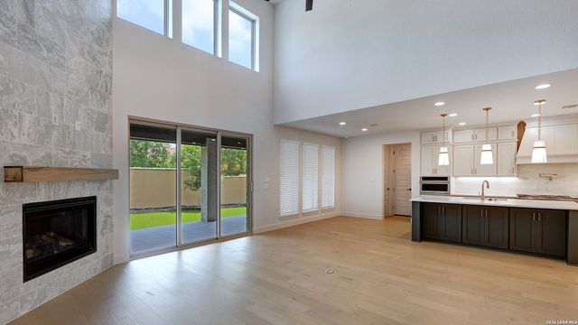 38 Enia Circle, San Antonio, TX 78257