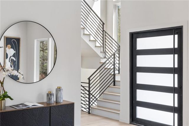 626 Pauley Place, Sandy Springs, GA 30328