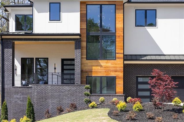 626 Pauley Place, Sandy Springs, GA 30328