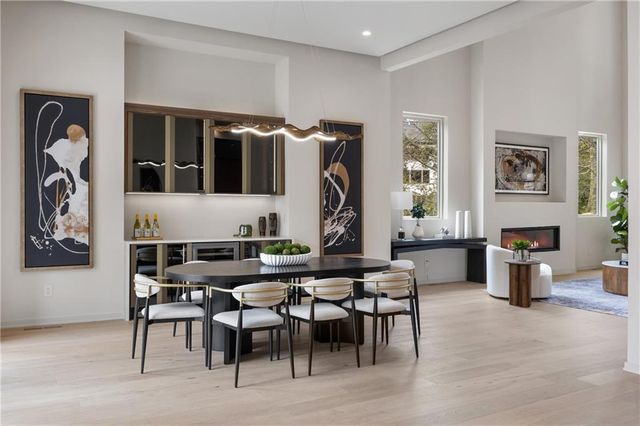 626 Pauley Place, Sandy Springs, GA 30328