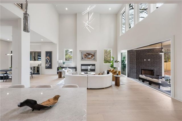 626 Pauley Place, Sandy Springs, GA 30328