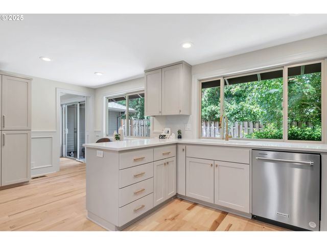 3532 AUGUSTA NATIONAL Dr, Salem, OR 97302