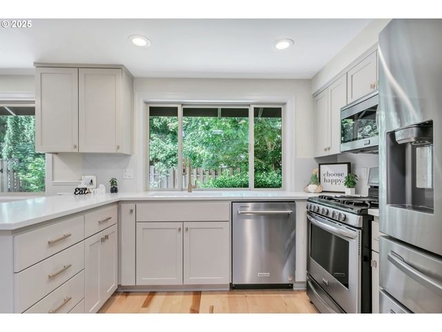 3532 AUGUSTA NATIONAL Dr, Salem, OR 97302