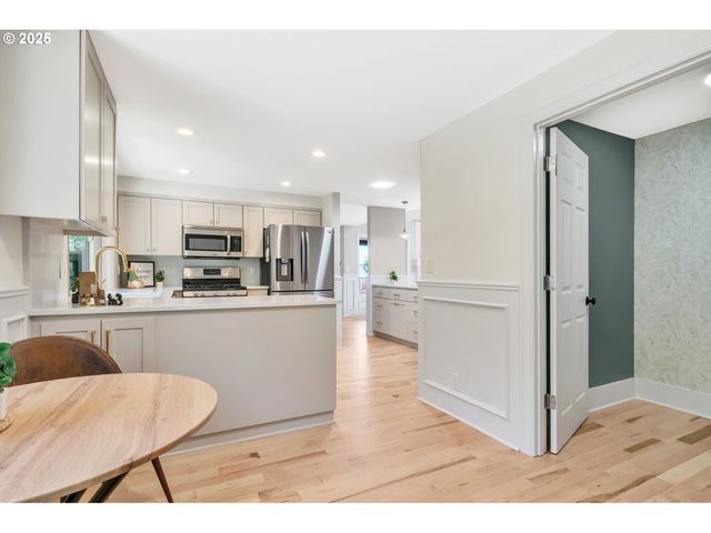 3532 AUGUSTA NATIONAL Dr, Salem, OR 97302