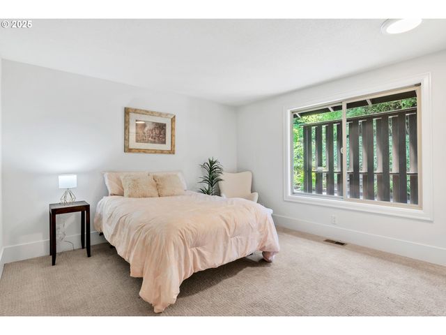 3532 AUGUSTA NATIONAL Dr, Salem, OR 97302