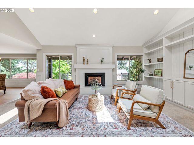 3532 AUGUSTA NATIONAL Dr, Salem, OR 97302