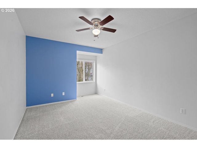 1010 E 2ND St, Yamhill, OR 97148