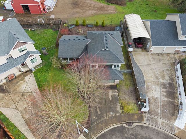 1010 E 2ND St, Yamhill, OR 97148