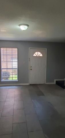 2612B McLelland St., Hattiesburg, MS 39401