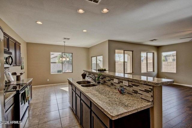 3860 S ASHLEY Drive, Chandler, AZ 85286