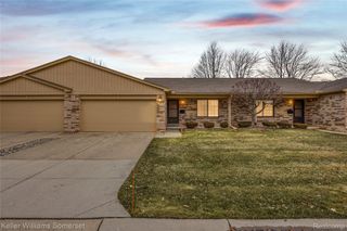 16999 Barbarosa Lane, Clinton Charter Township, MI 48038