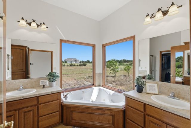 4900 S 247th St W, Goddard, KS 67052