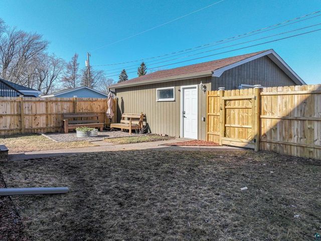 1821 4th St, Superior, WI 54880