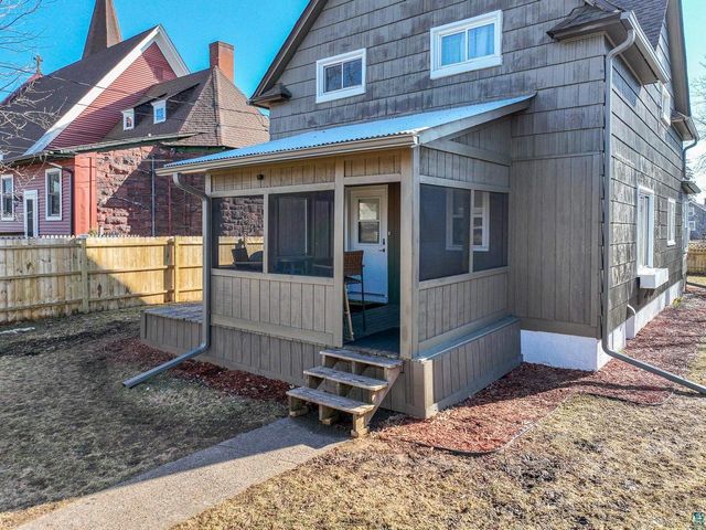 1821 4th St, Superior, WI 54880