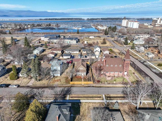 1821 4th St, Superior, WI 54880