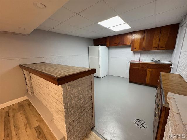 725 Hazelvalley Drive, Hazelwood, MO 63042